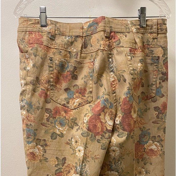 Fun vintage floral jeans by Spanner - Picture 1 of 6